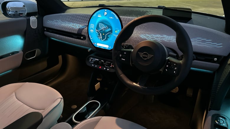 MINI Cooper 135kW E Exclusive [Level 2] 41kWh 3dr Auto Electric Hatchback